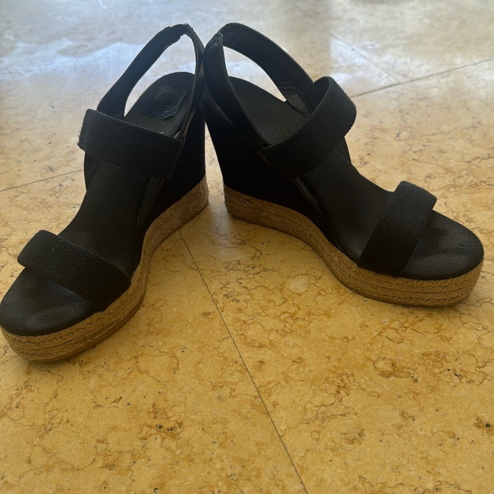 Tory Burch black wedge sandals size 9.5